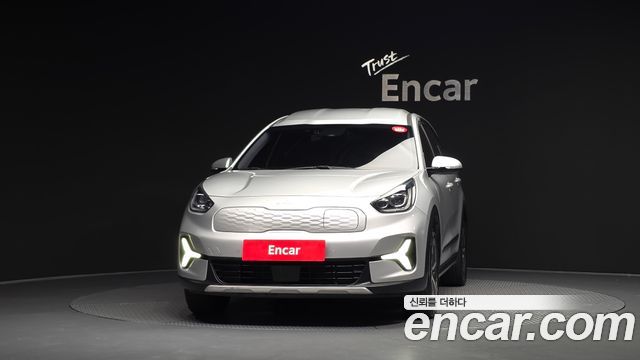 Kia Niro 2023 — photo 3