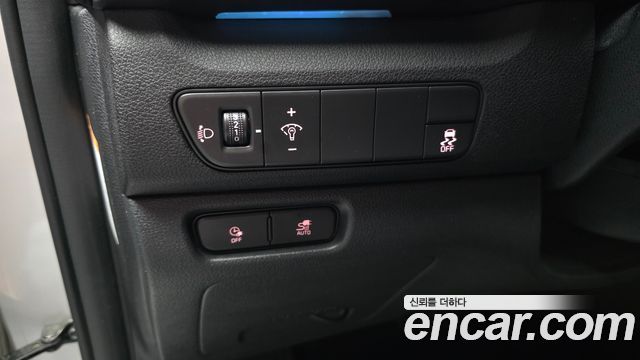 Kia Niro 2023 — photo 23