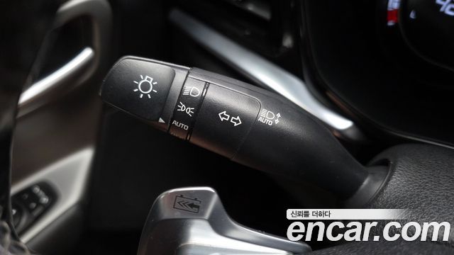 Kia Niro 2023 — photo 28