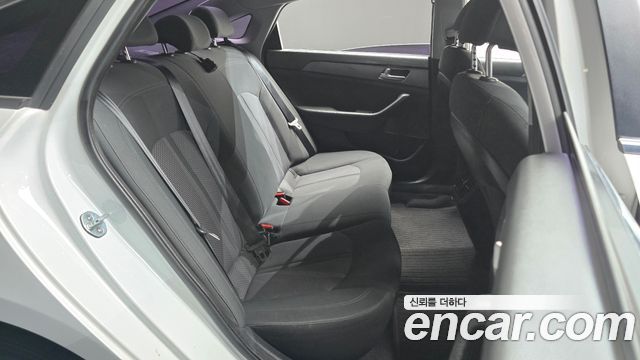 Hyundai Sonata 2016 — photo 11