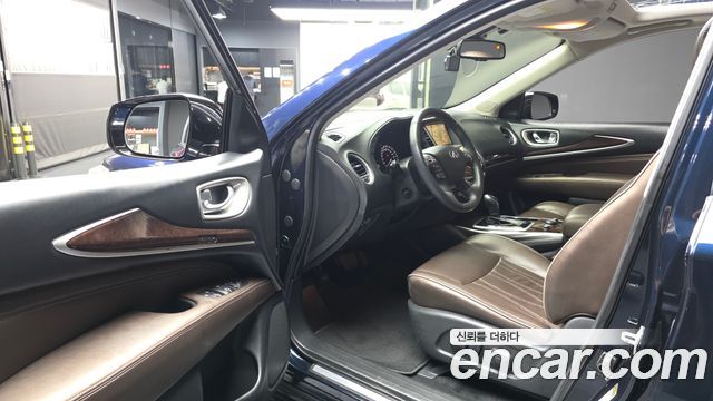 Infiniti QX60 2018 — photo 13