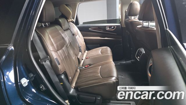 Infiniti QX60 2018 — photo 18