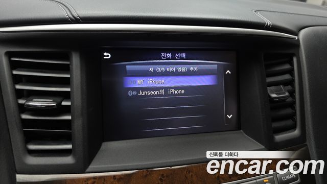 Infiniti QX60 2018 — photo 31
