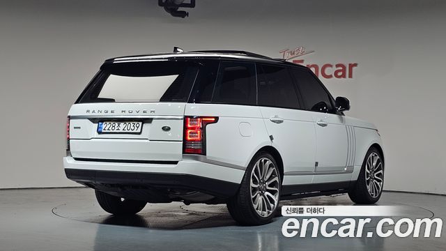 Land Rover Range Rover 2017 — photo 2