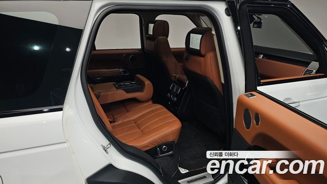 Land Rover Range Rover 2017 — photo 18