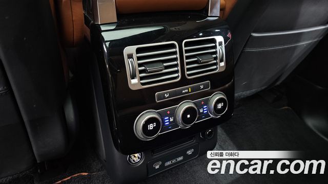 Land Rover Range Rover 2017 — photo 25