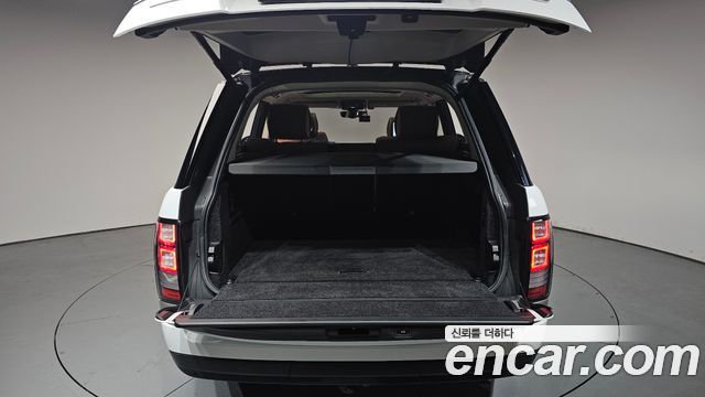 Land Rover Range Rover 2017 — photo 26