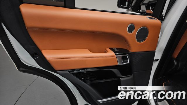 Land Rover Range Rover 2017 — photo 15