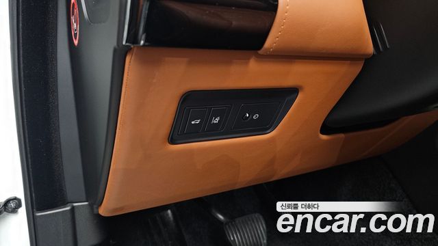 Land Rover Range Rover 2017 — photo 31