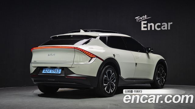 Kia EV6 2022 — photo 2
