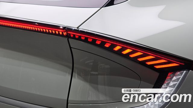 Kia EV6 2022 — photo 9