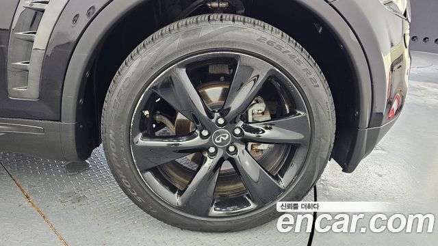 Infiniti QX70 2017 — photo 5