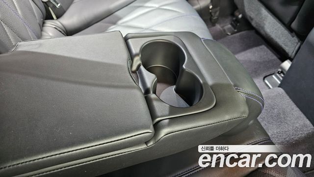 Infiniti QX70 2017 — photo 28