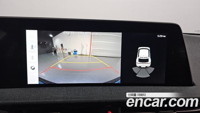 Kia EV6 2022 — photo 23