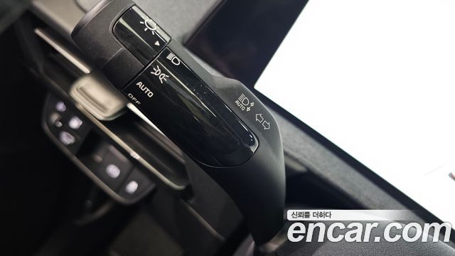 Kia EV6 2022 — photo 27