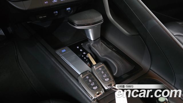 Hyundai AVANTE 2021 — photo 12