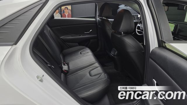Hyundai AVANTE 2021 — photo 19