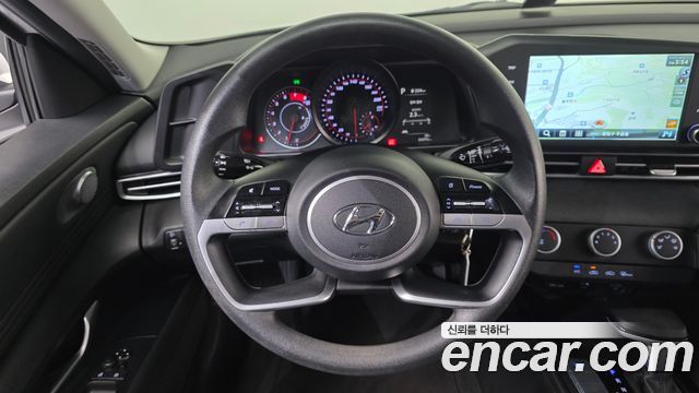 Hyundai AVANTE 2021 — photo 23