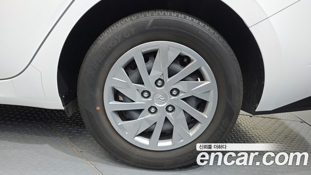 Hyundai AVANTE 2021 — photo 7