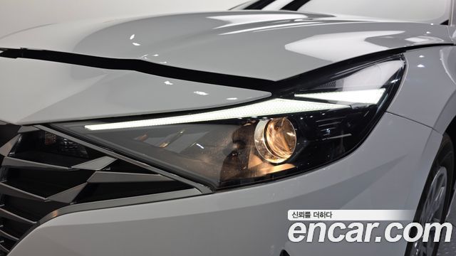 Hyundai AVANTE 2021 — photo 8