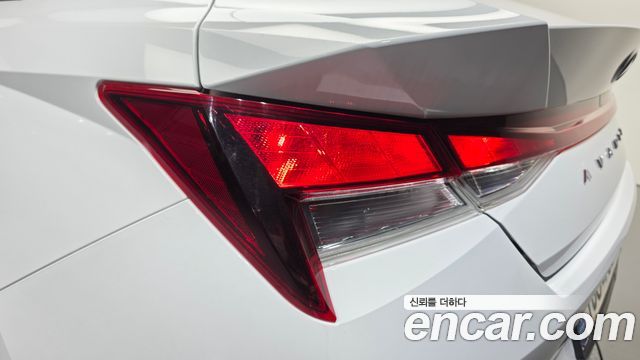 Hyundai AVANTE 2021 — photo 9