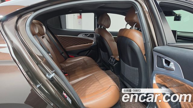 Genesis G70 2018 — photo 17