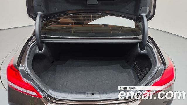Genesis G70 2018 — photo 25