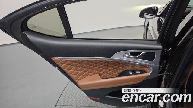 Genesis G70 2018 — photo 15