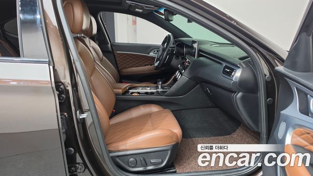 Genesis G70 2018 — photo 16