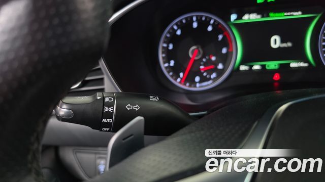 Genesis G70 2018 — photo 29