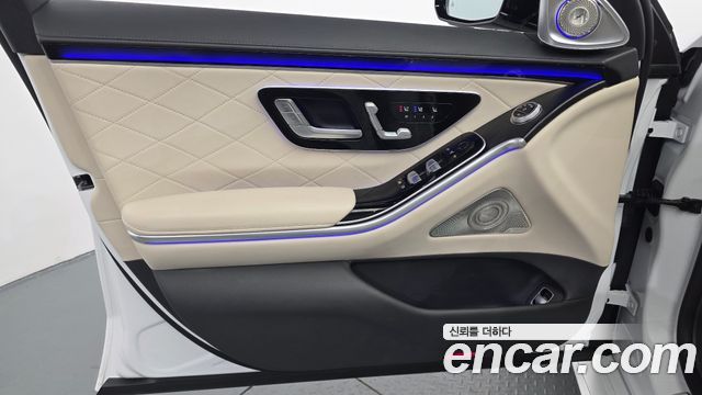 Mercedes-Benz S-Class 2026 — photo 14