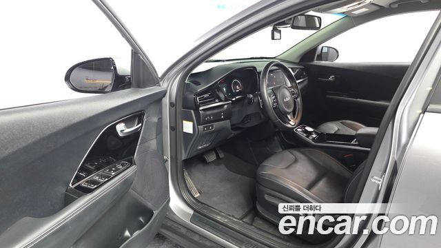 Kia Niro 2022 — photo 13