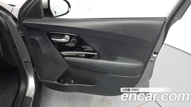 Kia Niro 2022 — photo 14
