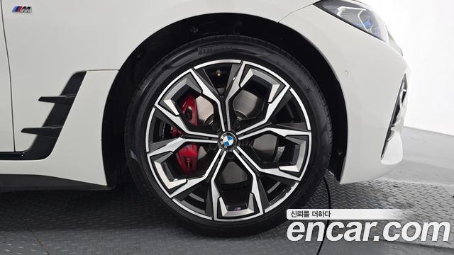 BMW 4-Series 2022 — photo 7