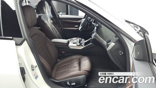 BMW 4-Series 2022 — photo 16