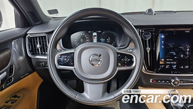 Volvo S90 2021 — photo 31