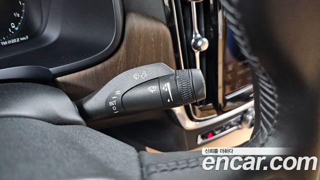 Volvo S90 2021 — photo 32