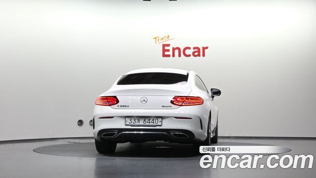 Mercedes-Benz C-Class 2019 — photo 4