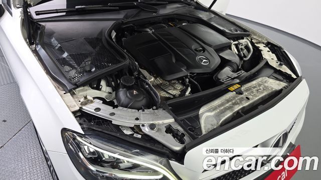 Mercedes-Benz C-Class 2019 — photo 6