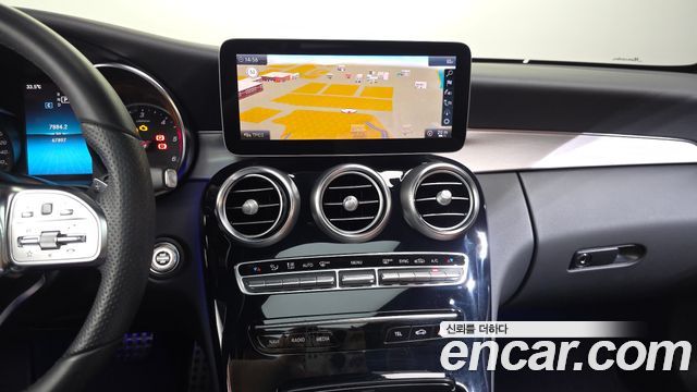 Mercedes-Benz C-Class 2019 — photo 20