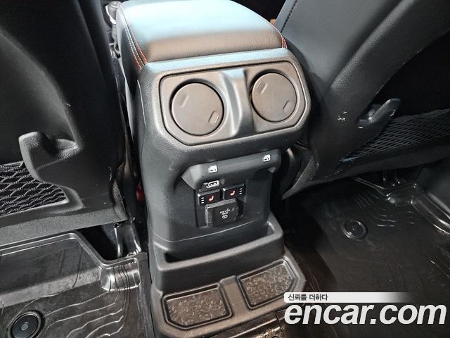 Jeep Wrangler 2024 — photo 13