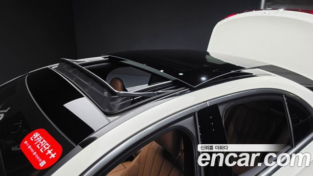 Mercedes-Benz E-Class 2025 — photo 24