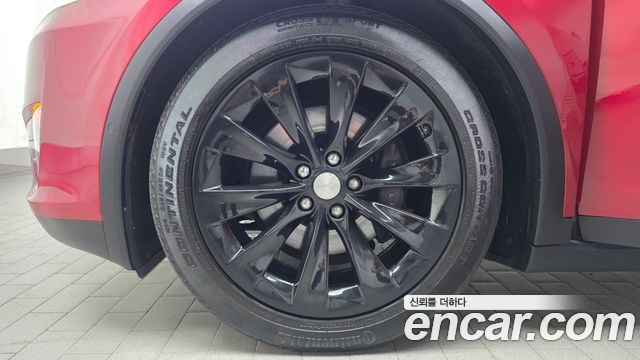 Tesla Model X 2019 — photo 5