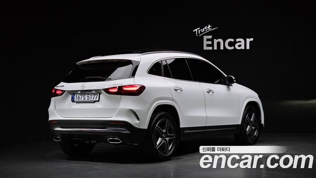 Mercedes-Benz GLA-Class 2026 — photo 2