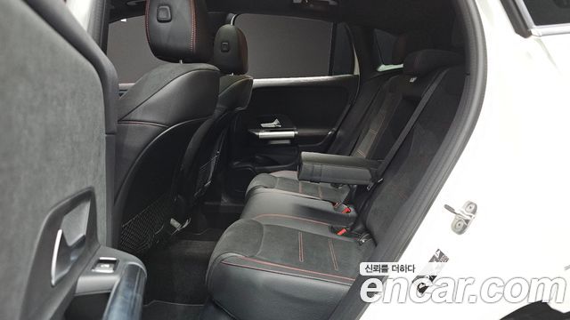 Mercedes-Benz GLA-Class 2026 — photo 17