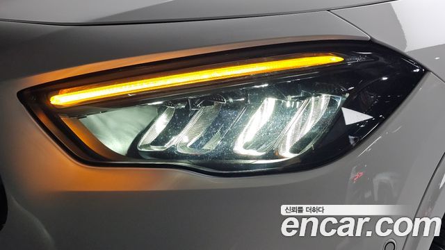 Mercedes-Benz GLA-Class 2026 — photo 8