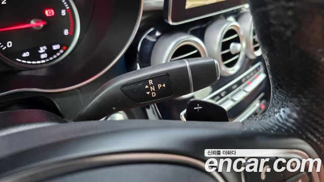 Mercedes-Benz GLC-Class 2017 — photo 9