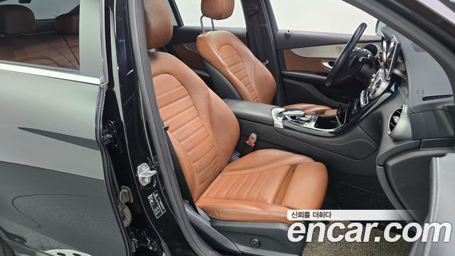 Mercedes-Benz GLC-Class 2017 — photo 12
