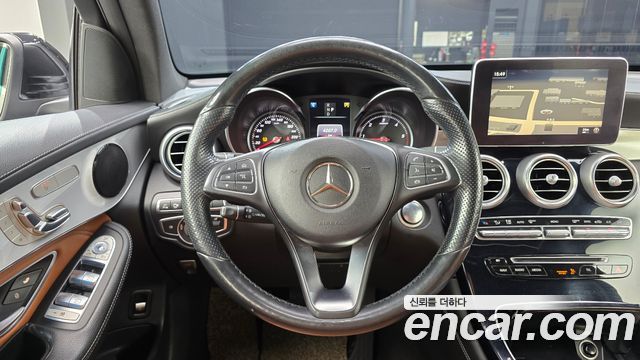 Mercedes-Benz GLC-Class 2017 — photo 13