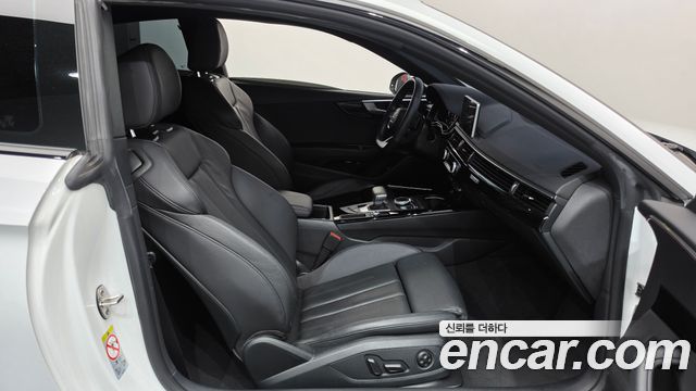 Audi A5 2019 — photo 11